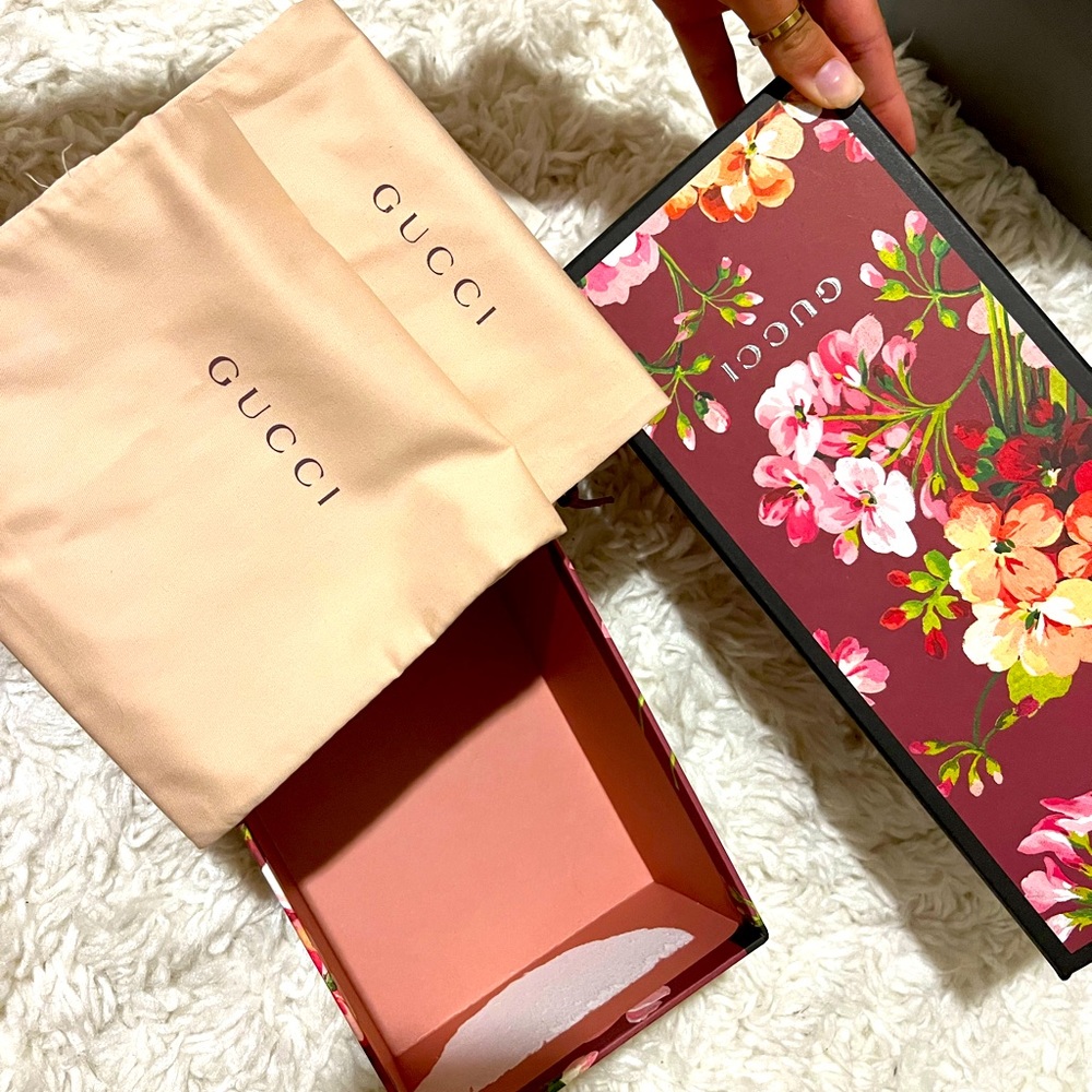 Empty Gucci shoe box size 11 (41)